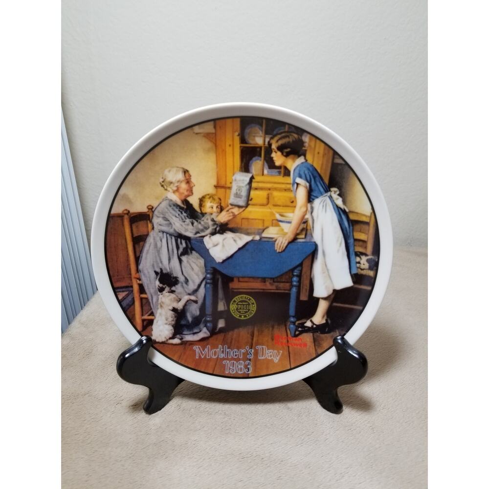 Wall Decor Plate Add Two Cups And A Measure Of Love 8 1/2" Year 1983 Mother Day